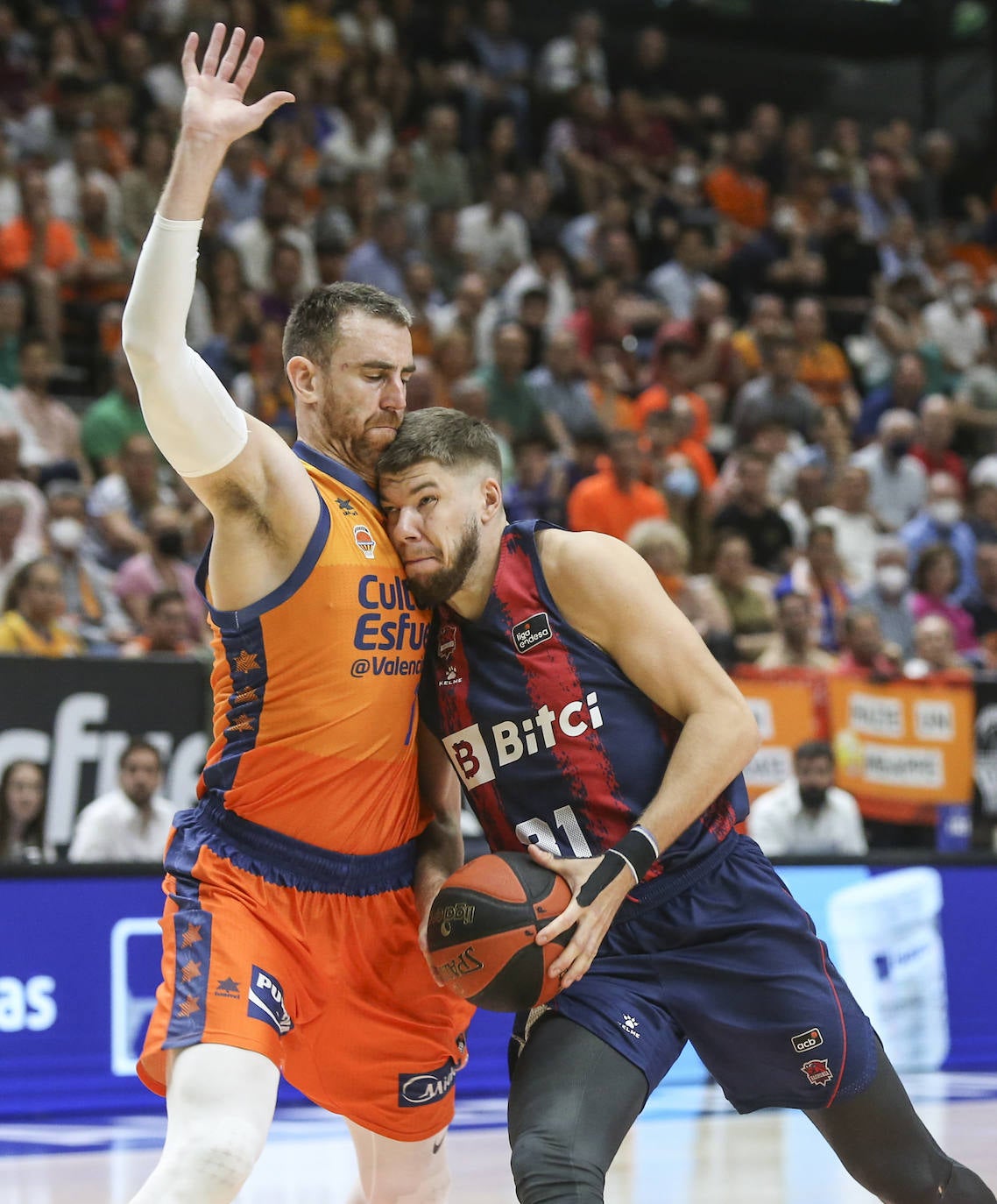 Fotos: Las mejores imágenes del Valencia - Baskonia