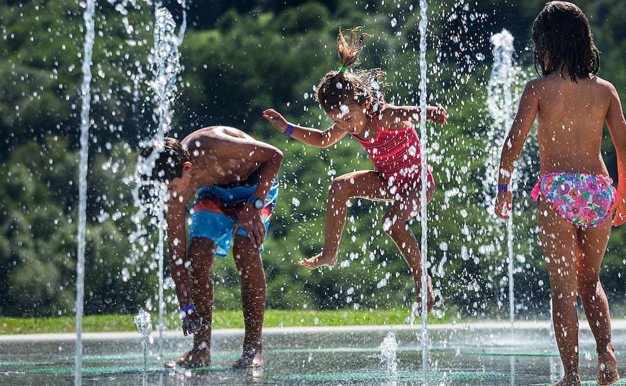 Los chorros de agua de Etxebarria: fechas y horarios