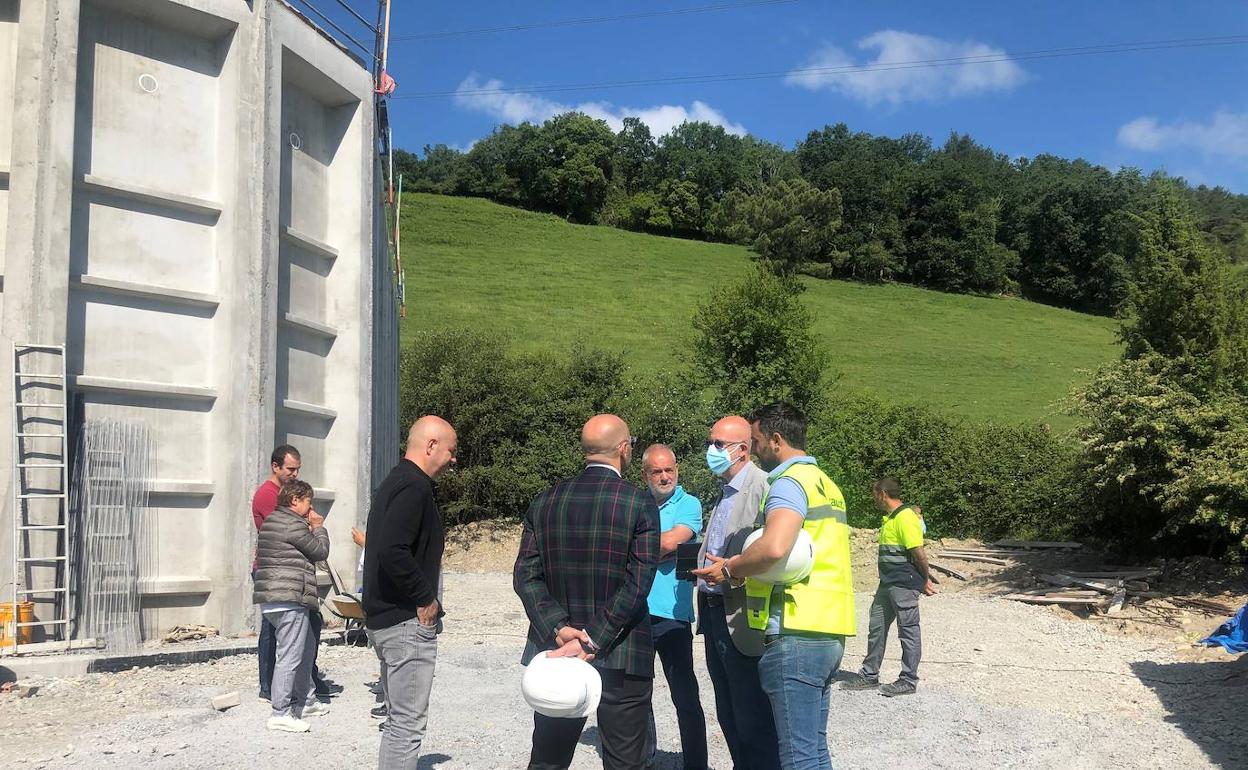 El nuevo depósito tiene una capacidad de 1.600 metros cúbicos. 