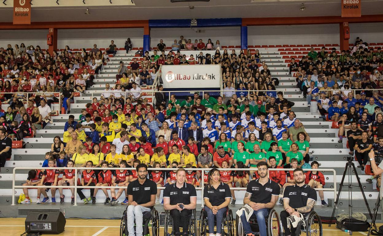 Foto de familia en La Casilla.