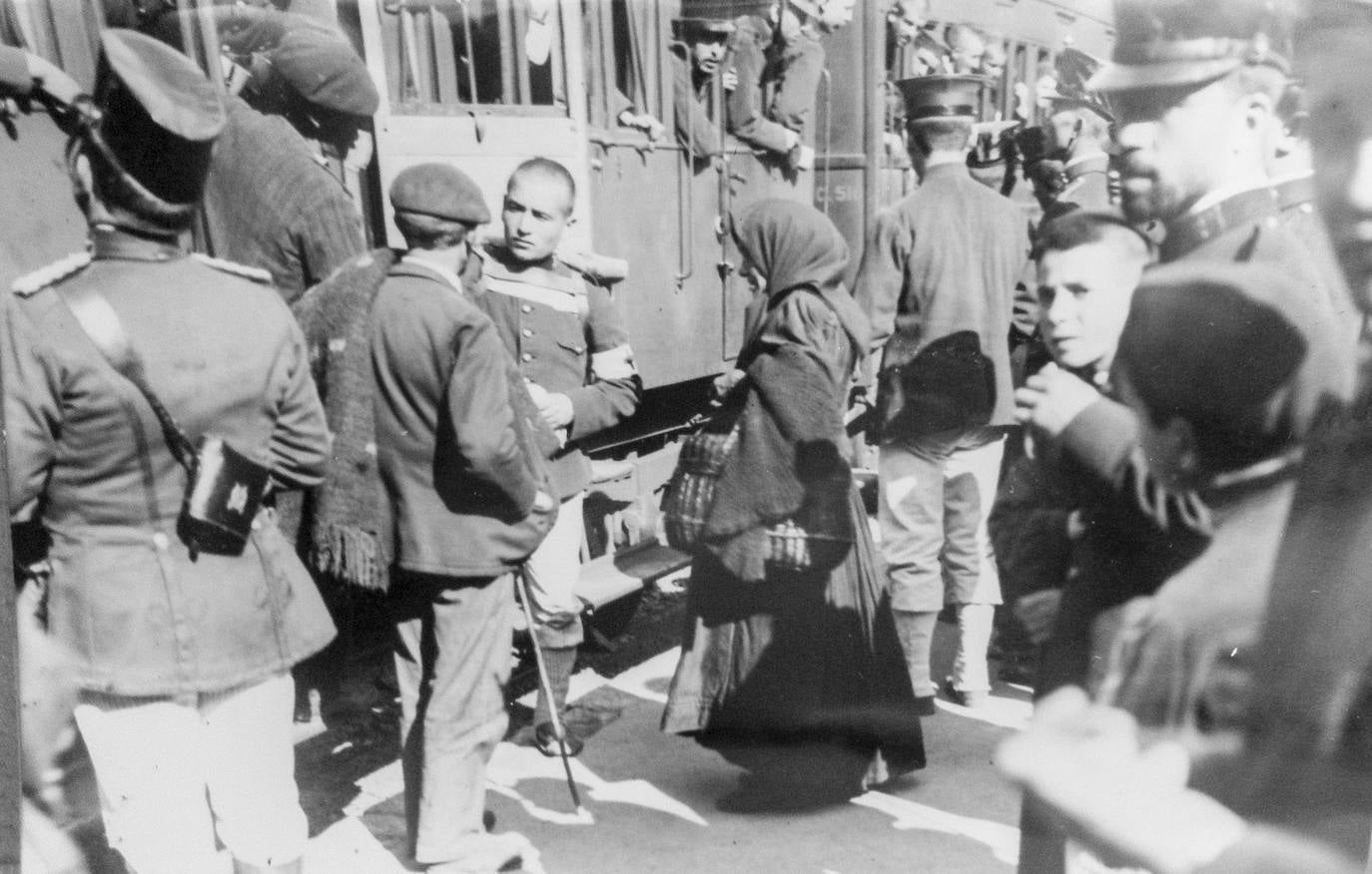 Fotos: Siglo y medio de vidas salvadas y reconstruidas