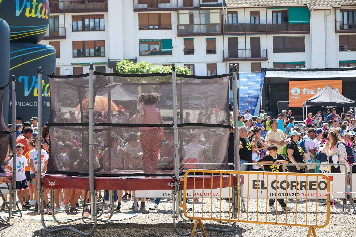 Fotos: Labastida acoge el regreso de la gran fiesta de la escuela pública vasca