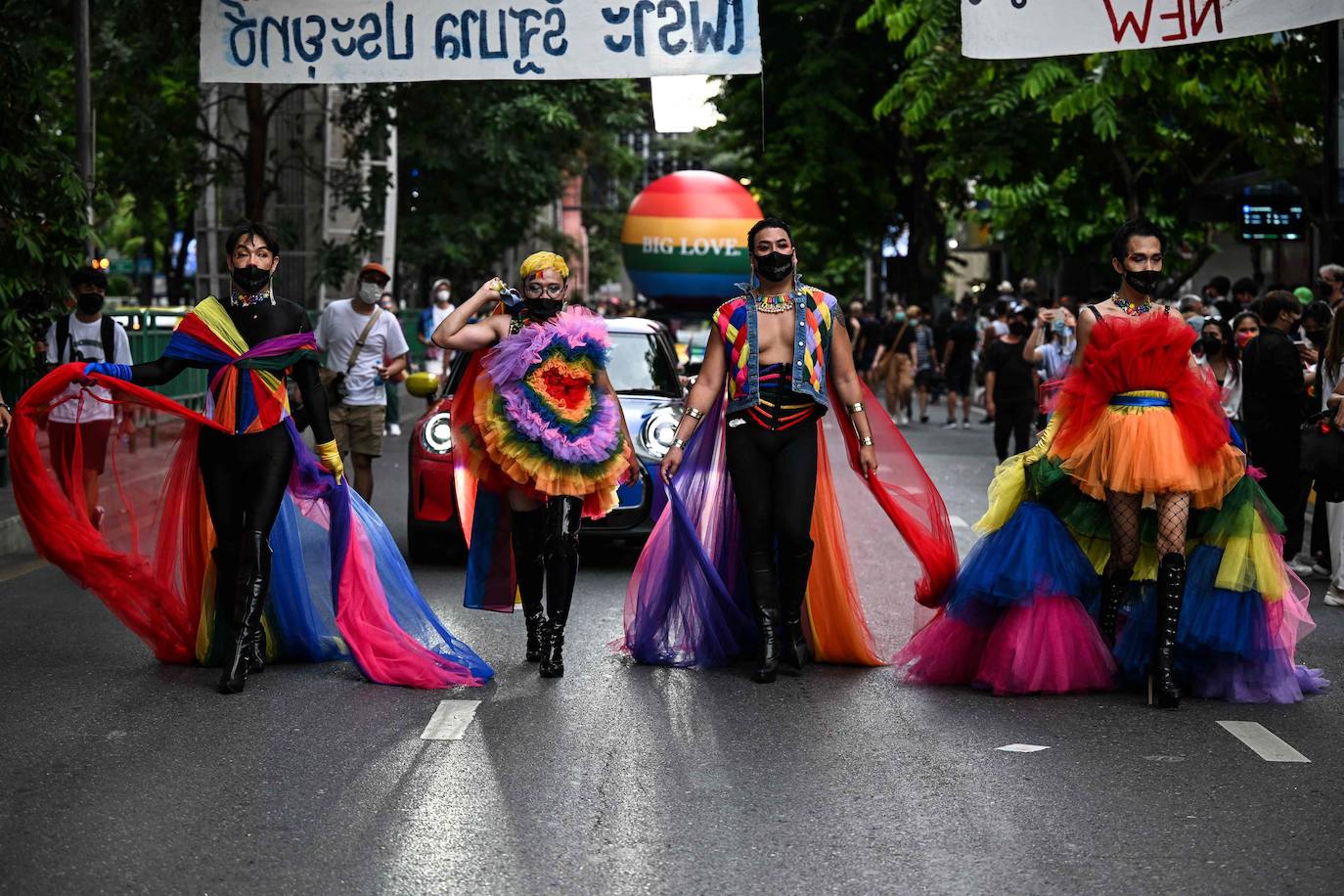 Fotos: Bangkok celebra su primer desfile del Orgullo en 16 años