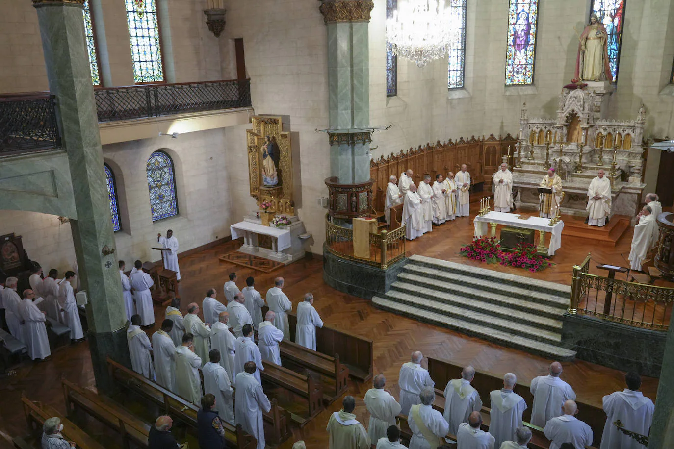 Fotos: Diez sacerdotes celebran sus 50 años al servicio de la Iglesia | El  Correo