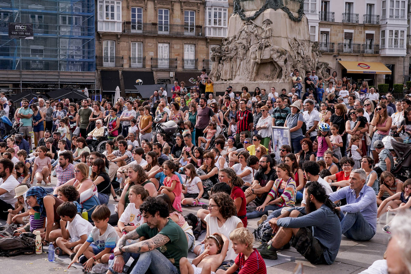 Fotos: Así ha sido el sábado cargado de espectáculos por Kaldearte en Vitoria