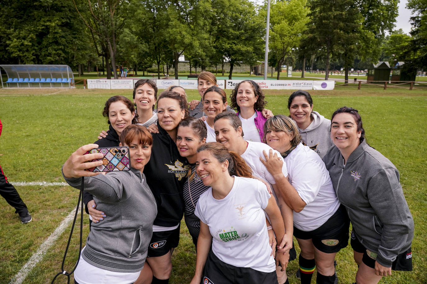 Fotos: Más de 200 madres participan en la tercera edición de la Mater Series en Vitoria