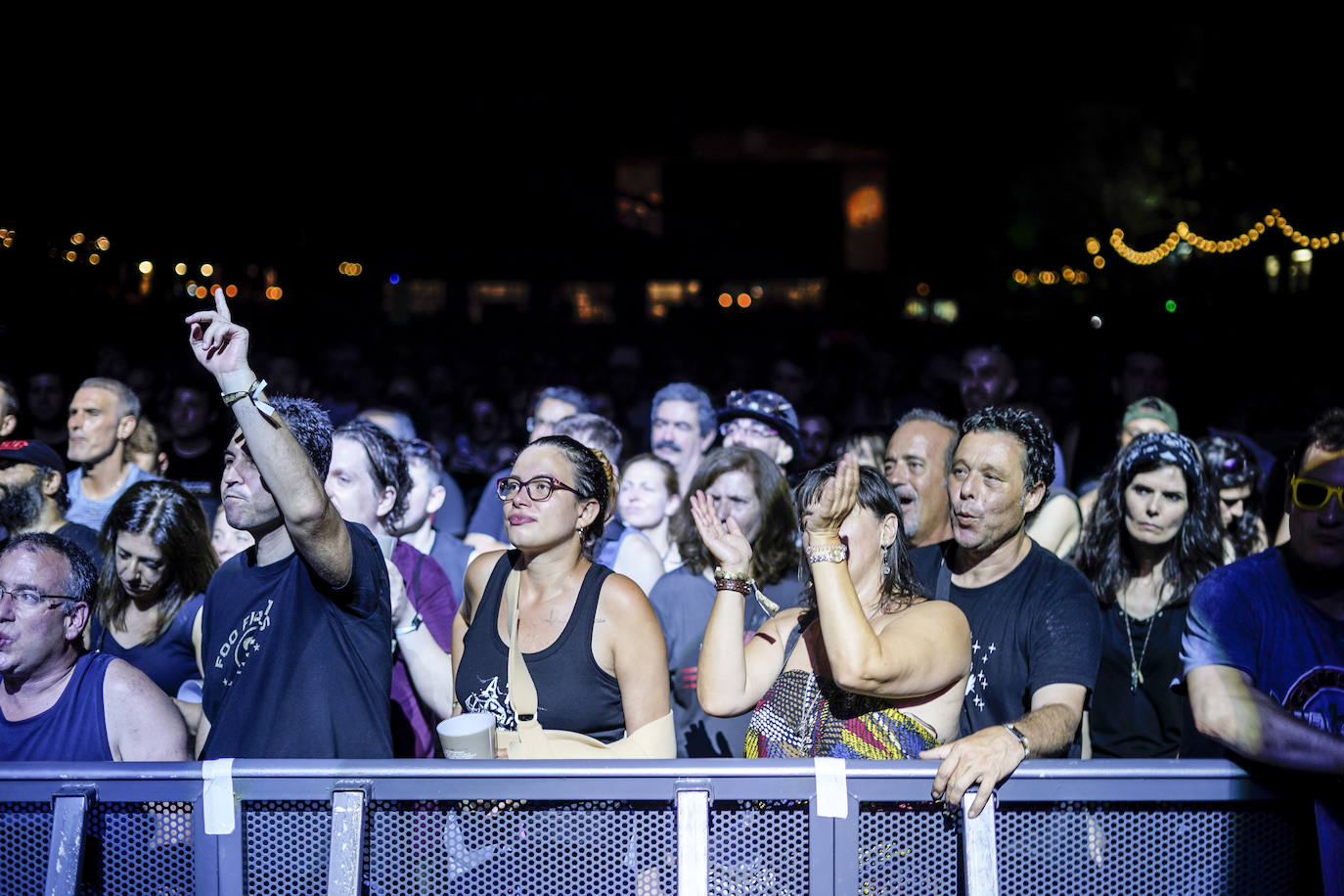 Fotos: Los conciertos del jueves en el Azkena