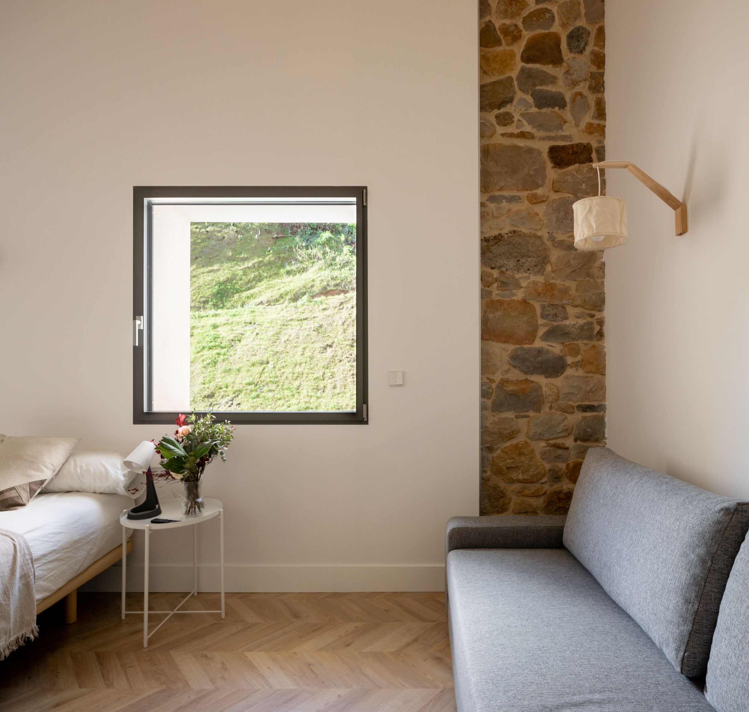 Fotos: Un edificio en ruinas de 1945 convertido en casa rural con encanto en Bakio