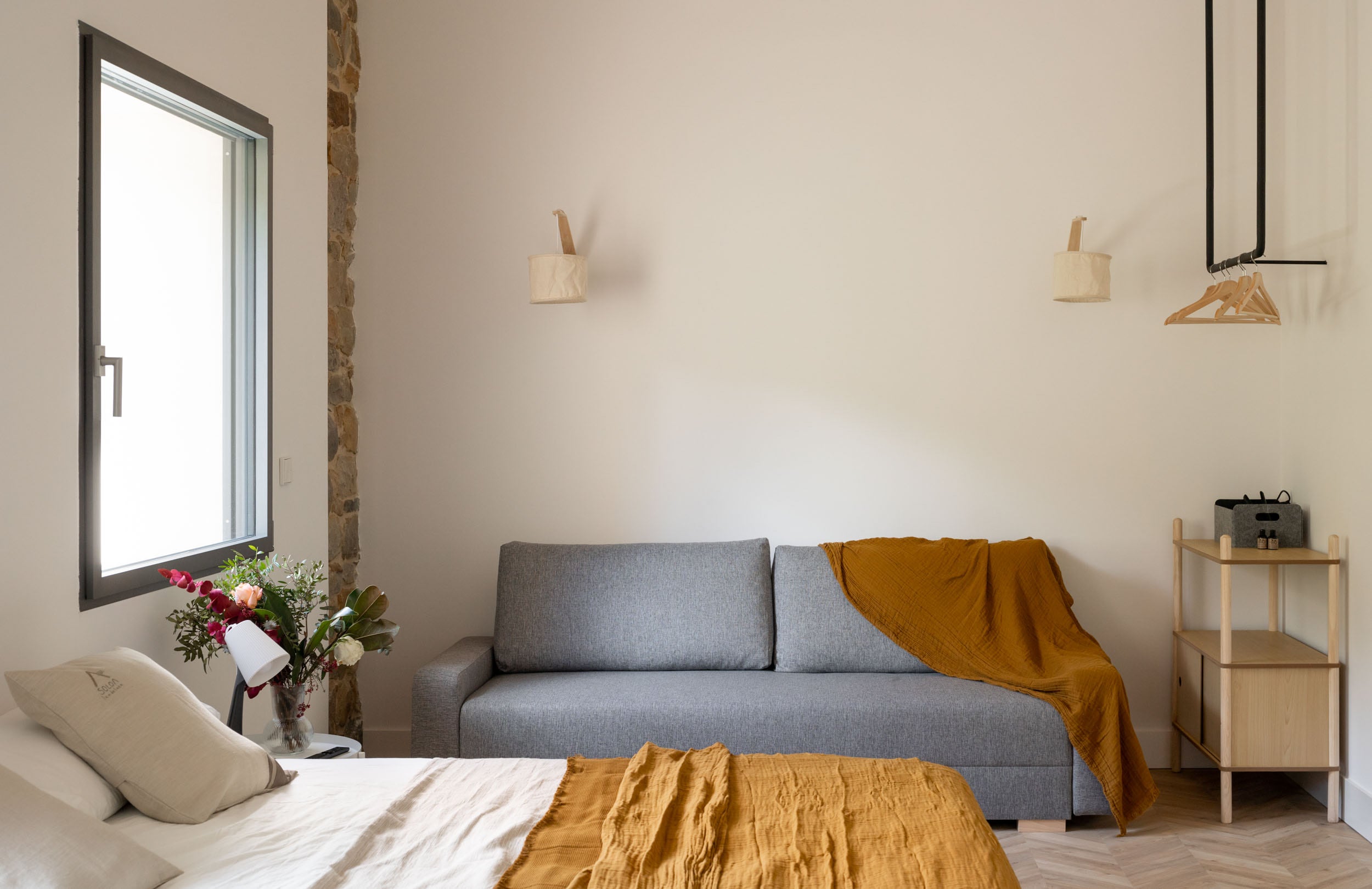 Fotos: Un edificio en ruinas de 1945 convertido en casa rural con encanto en Bakio