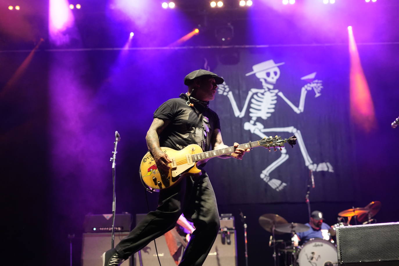 Fotos: Ilegales agotan la segunda noche del Azkena