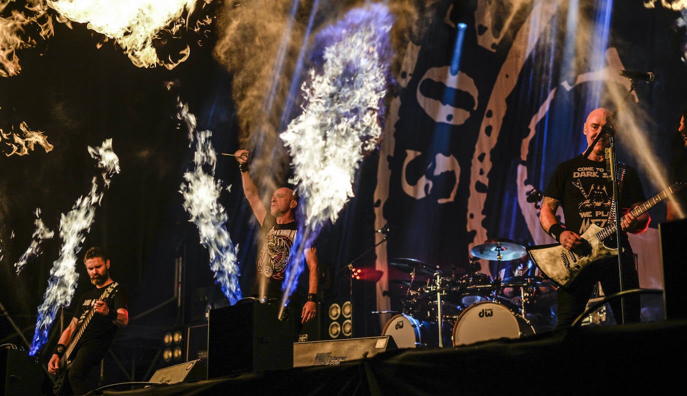 Fotos: La energía desbordante de los Social Distortion