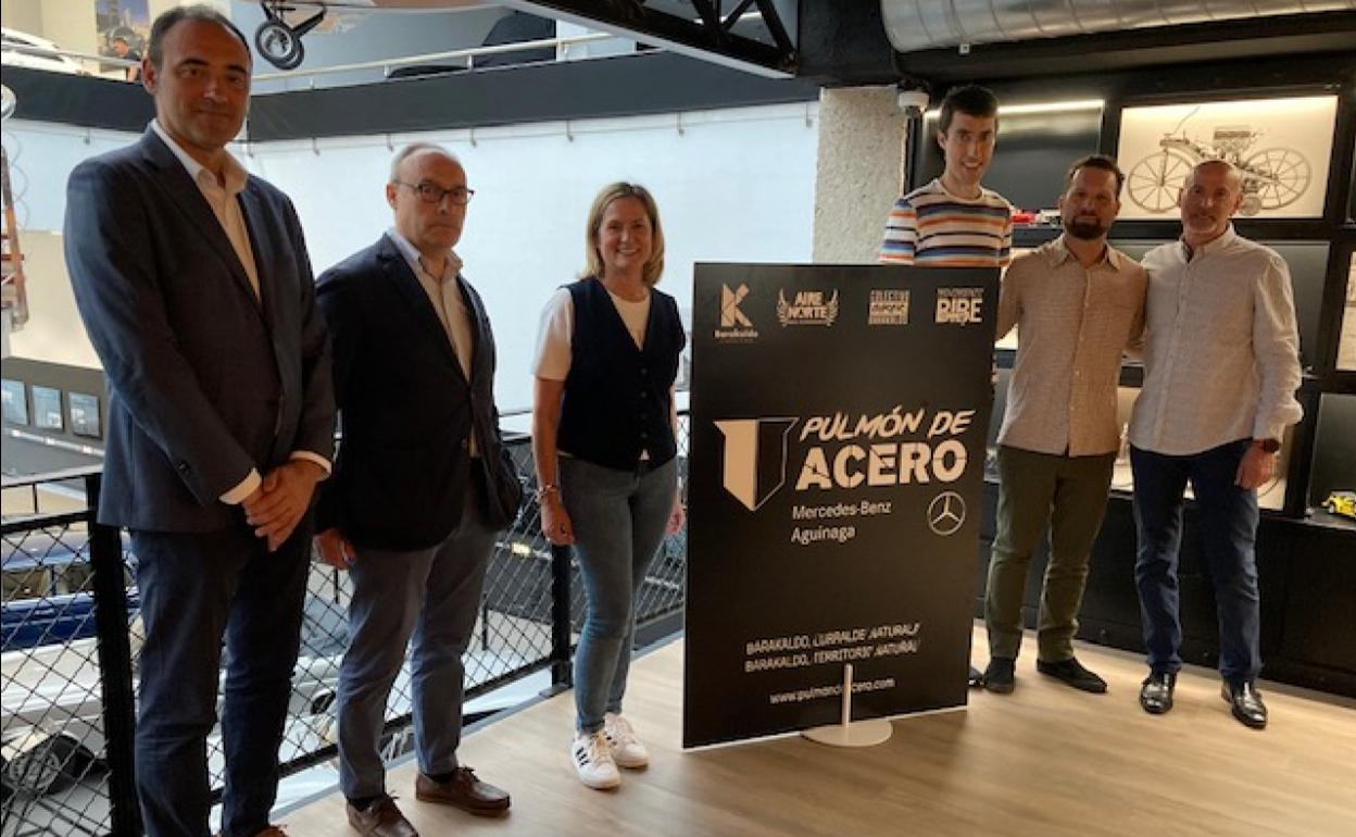 La presentación se ha desarrollado este lunes en el Museo de Mercedes Benz Aguinaga de Barakaldo. 