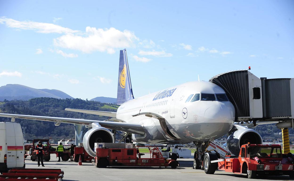 Un avión de Lufthansa como en el que se produjo el incidente. 