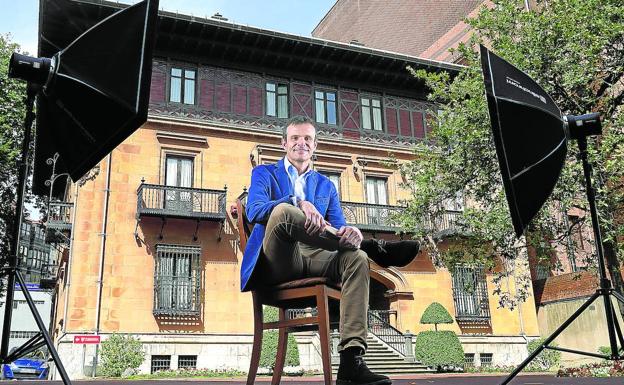 Uriarte: «La política debería estar fuera del Athletic»