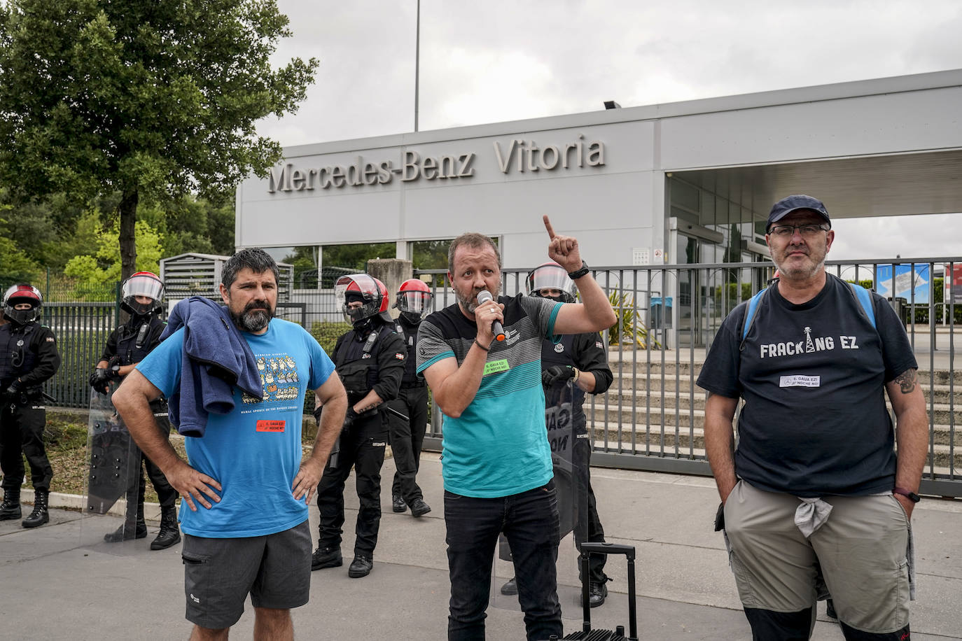 Fotos: La huelga en Mercedes arranca sin incidentes y con «gran respaldo de la plantilla», dicen los sindicatos