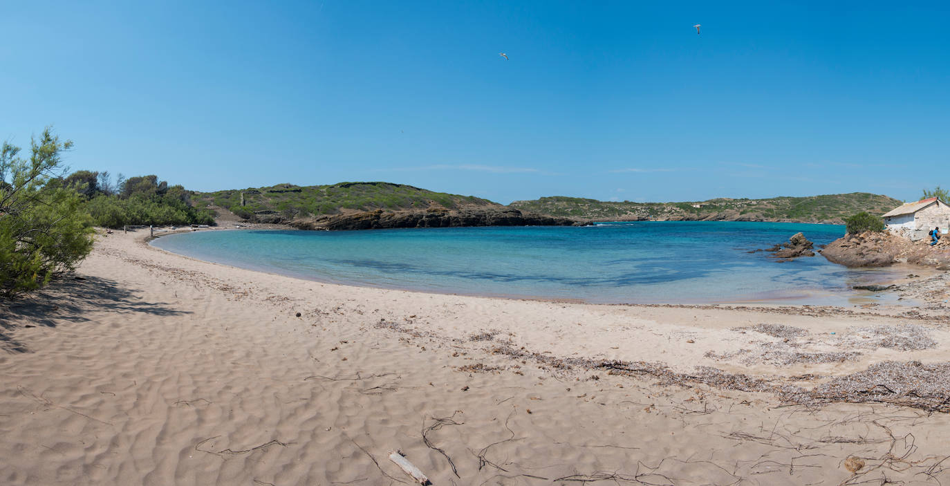 Isla Colom, Menorca. 59 hectáreas de superficie con playas de aguas transparentes.