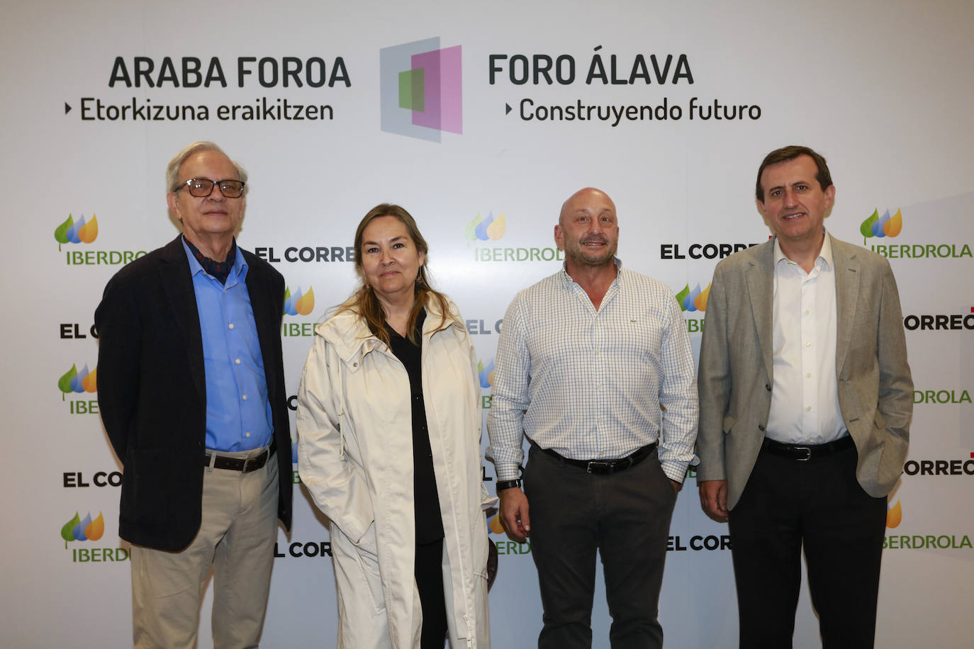 Íñigo Silva, Maite Ruiz de Austri, Iván Saldaña y Jon Lasa.