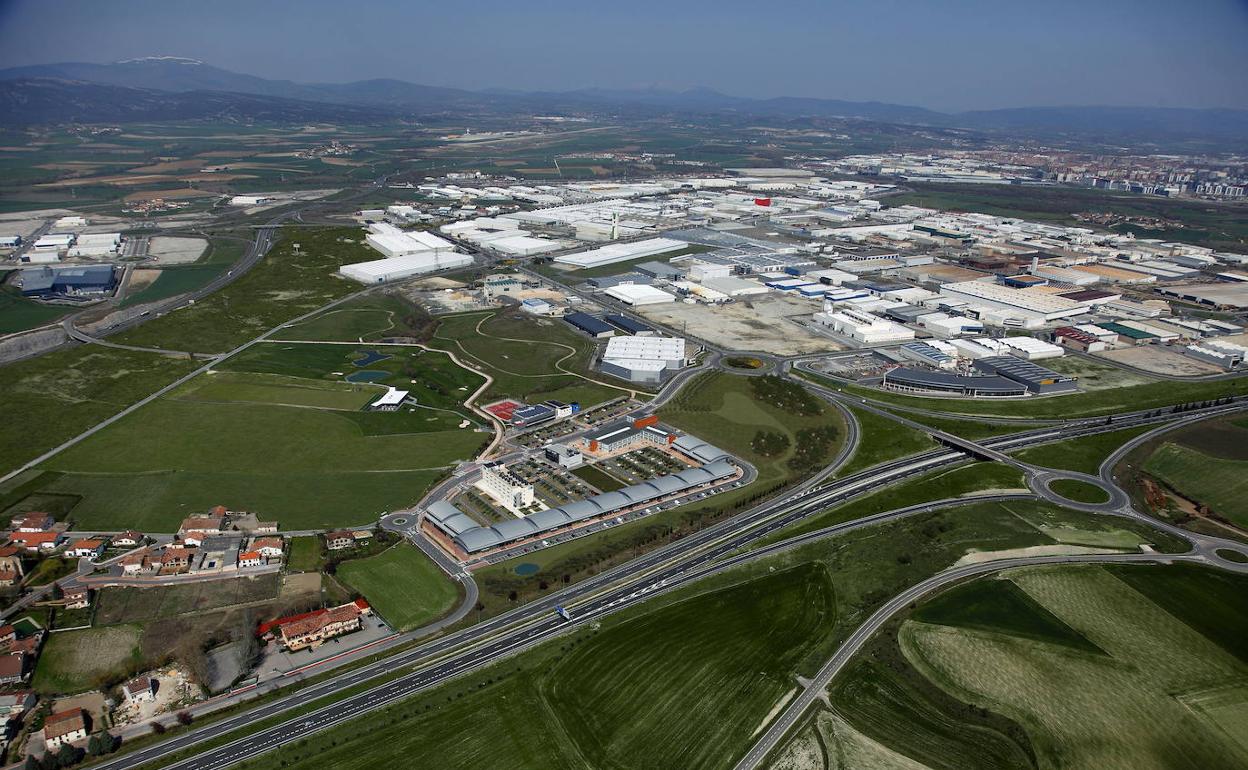 Vista aérea del polígono industrial de Júndiz, el más grande de Euskadi con 7 millones de metros y un referente empresarial en Álava.