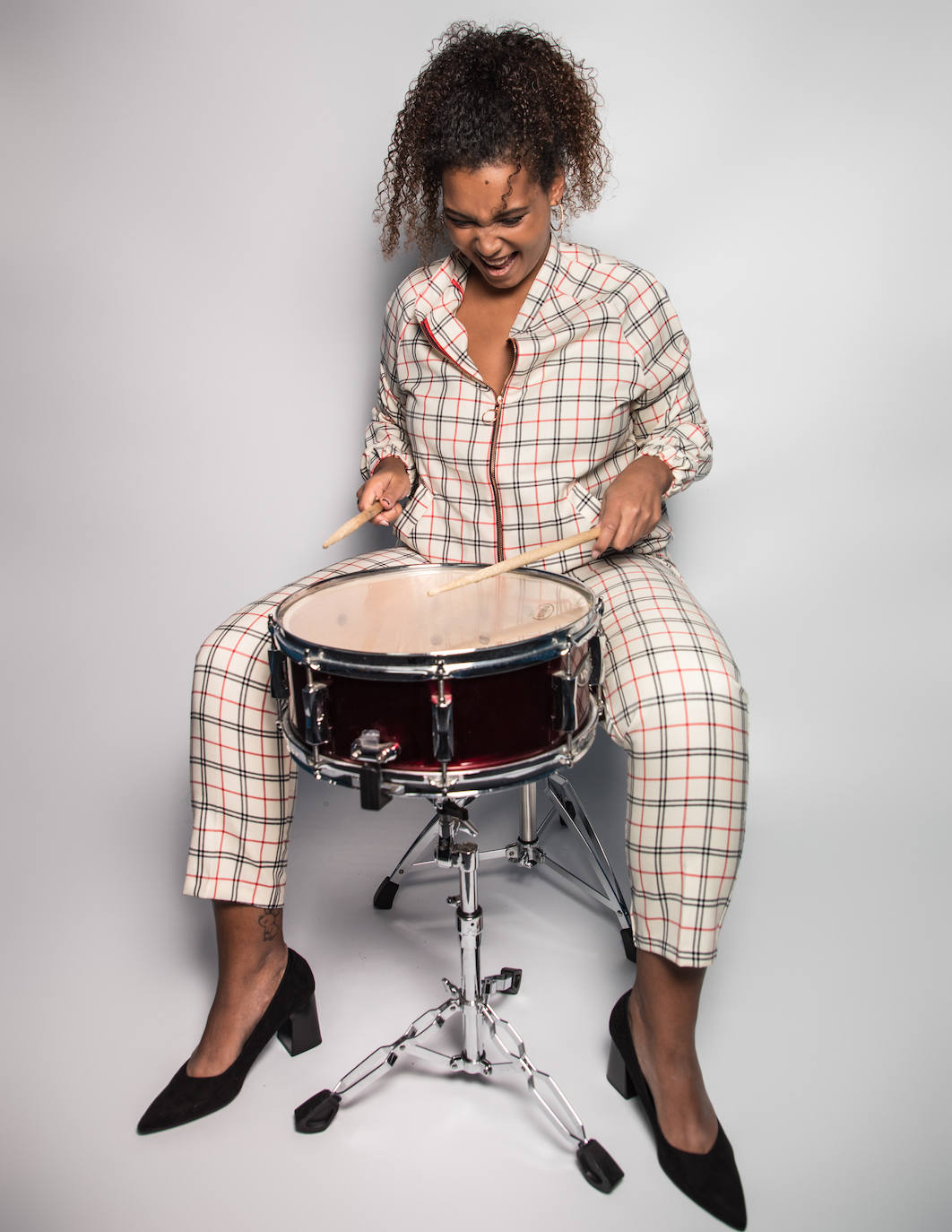 Fotos: Marina, la diseñadora bilbaína que se ha propuesto vestir de color a las personas con tallas grandes