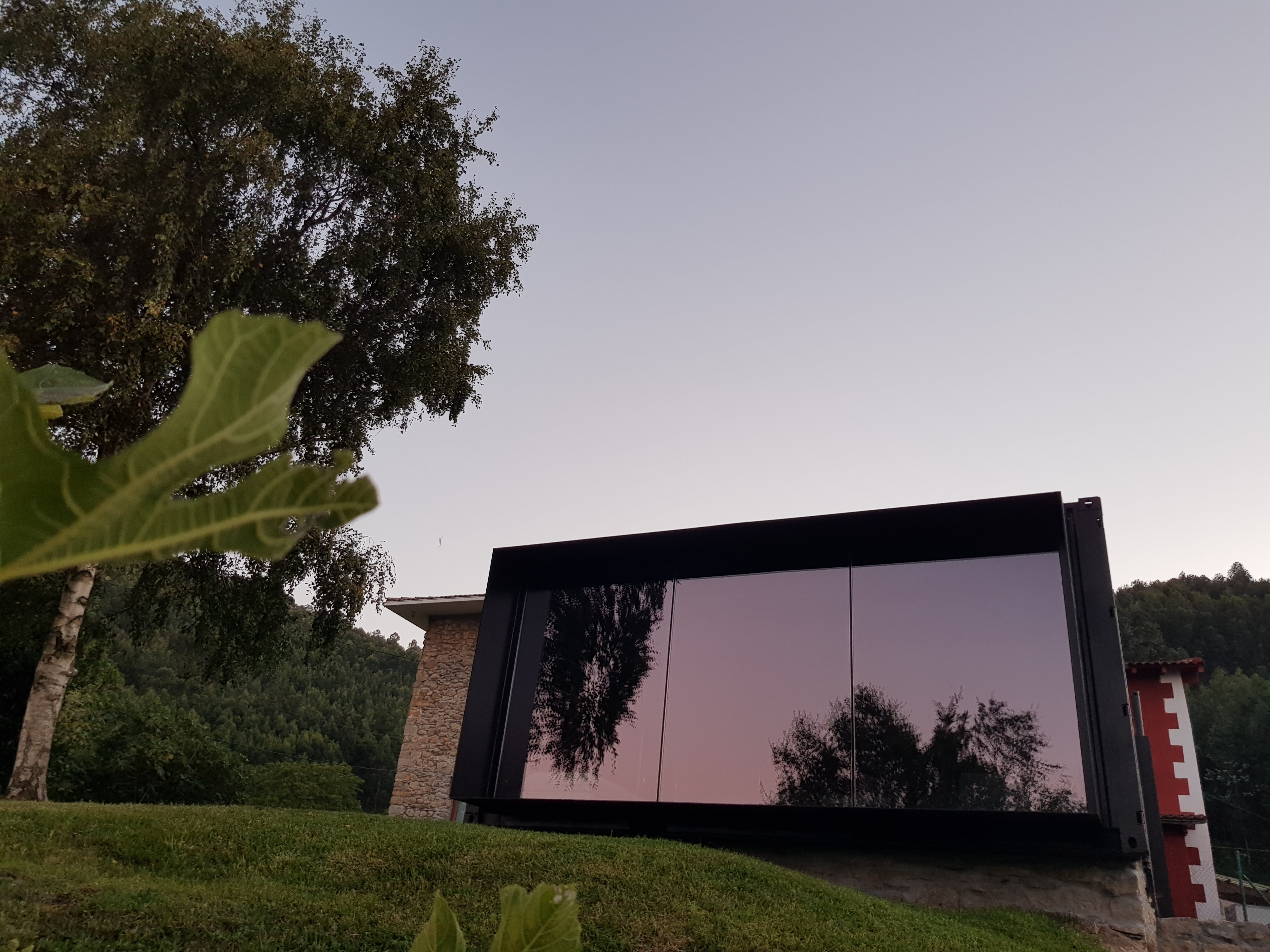 Fotos: &#039;Txokontenedor&#039;, el curioso txoko de un bilbaíno construido con contenedores de transporte marítimo