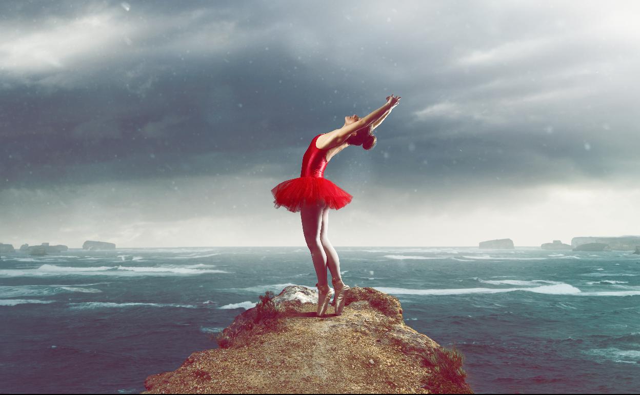 Laino gaiztoak omen datoz udazkeneko zerumugatik eta erabaki omen dugu dantzan ematea azken hilabeteok.