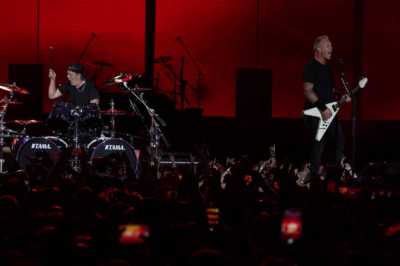 Fotos: El rock inmortal de Metallica inunda San Mamés