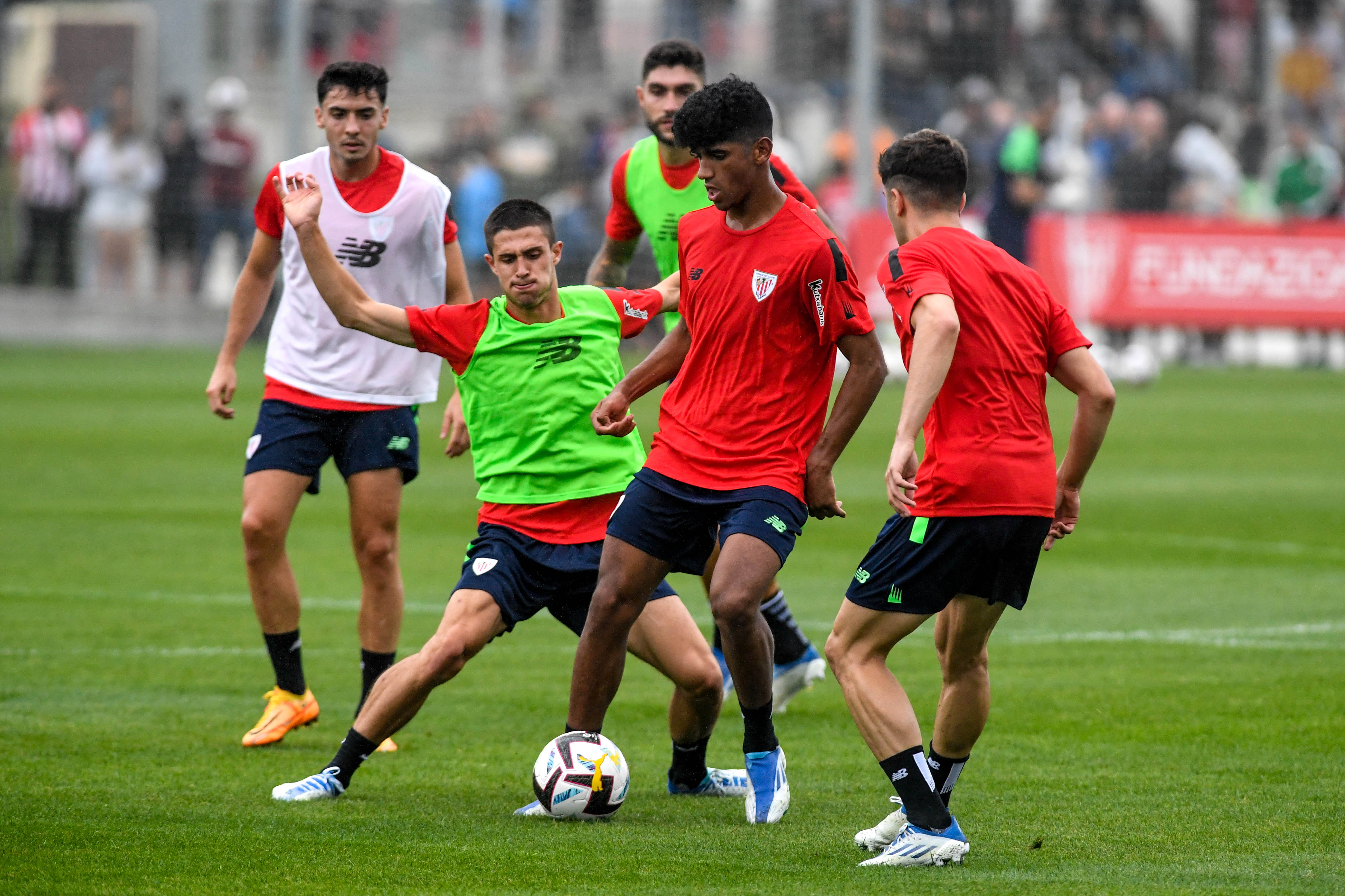 Fotos: El Athletic vuelve a los entrenamientos con Valverde al frente