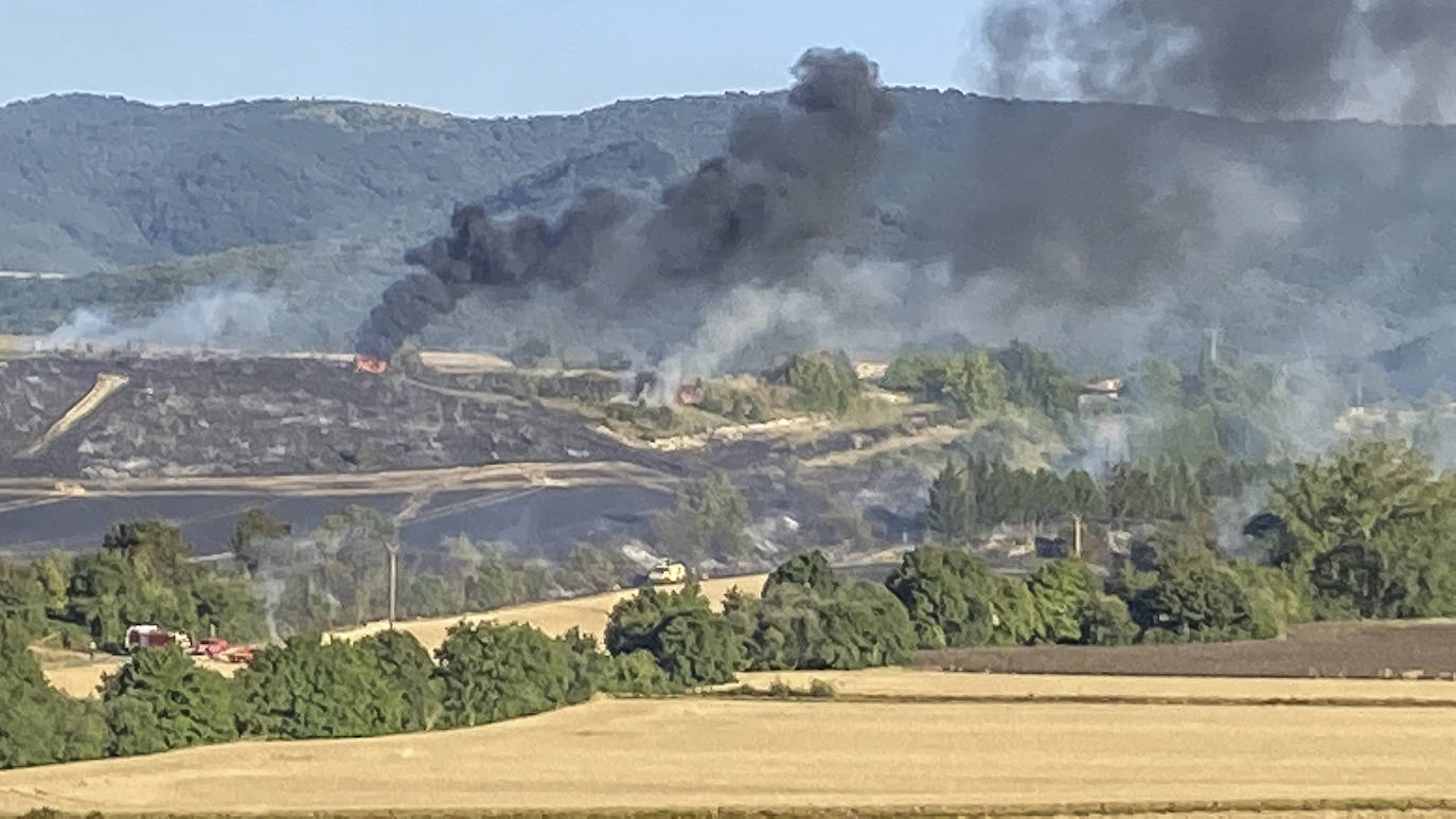 Fotos: El incendio de Mendiola, en imágenes