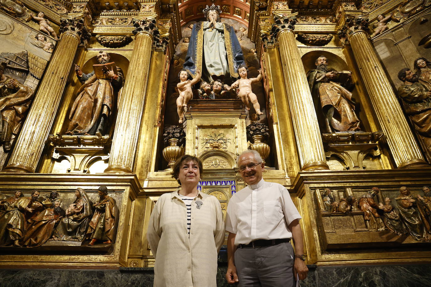 Fotos: Así ha quedado el retablo de San Miguel tras su restauración