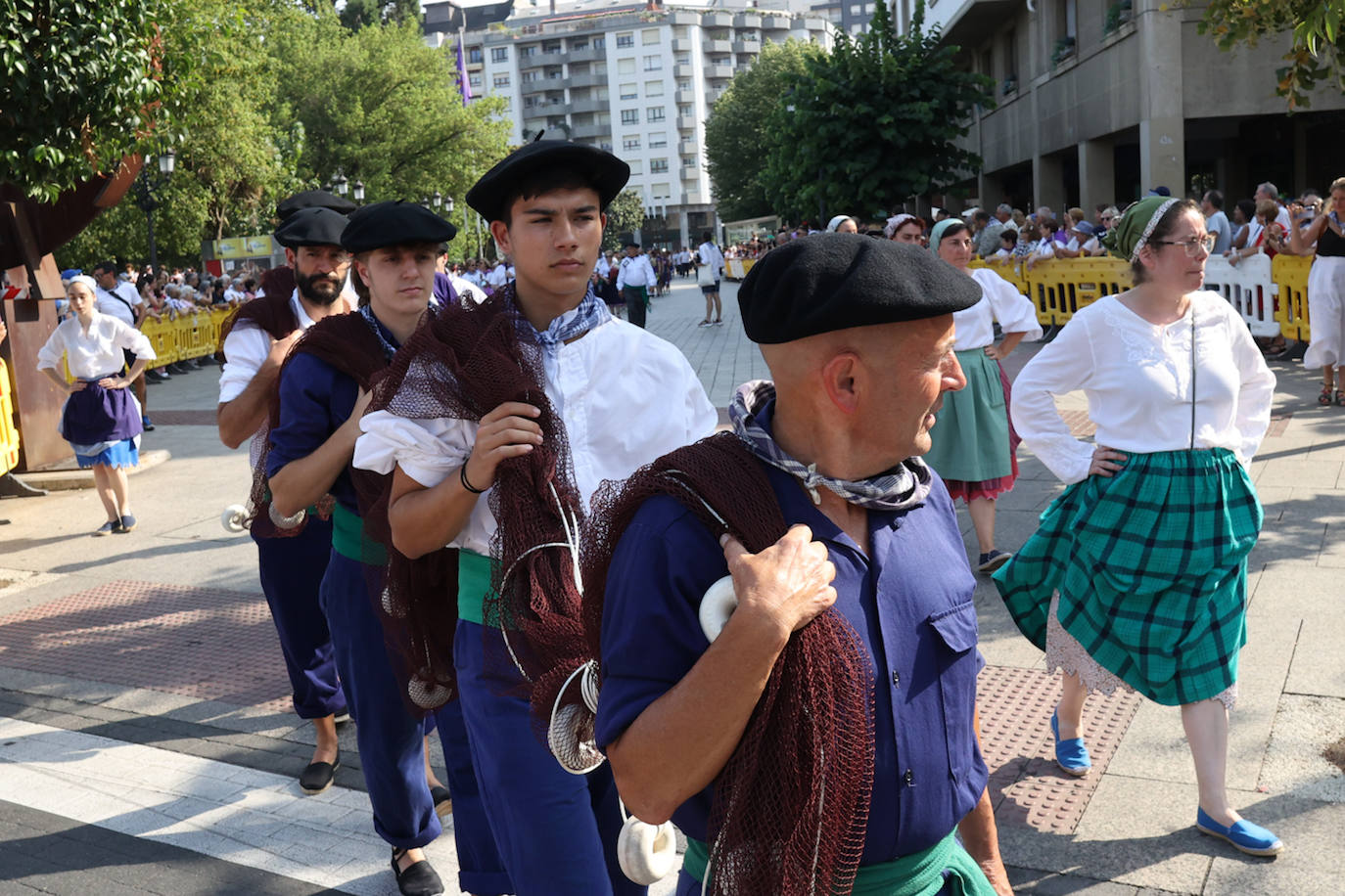 Fotos: Santurtzi rinde homenaje a la Virgen del Carmen