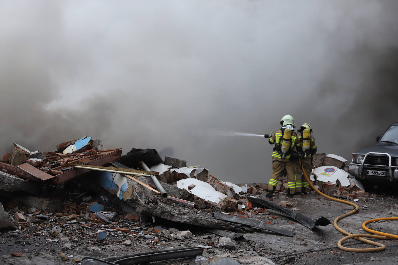 Fotos: Diez desalojados tras un incendio en Lemoa