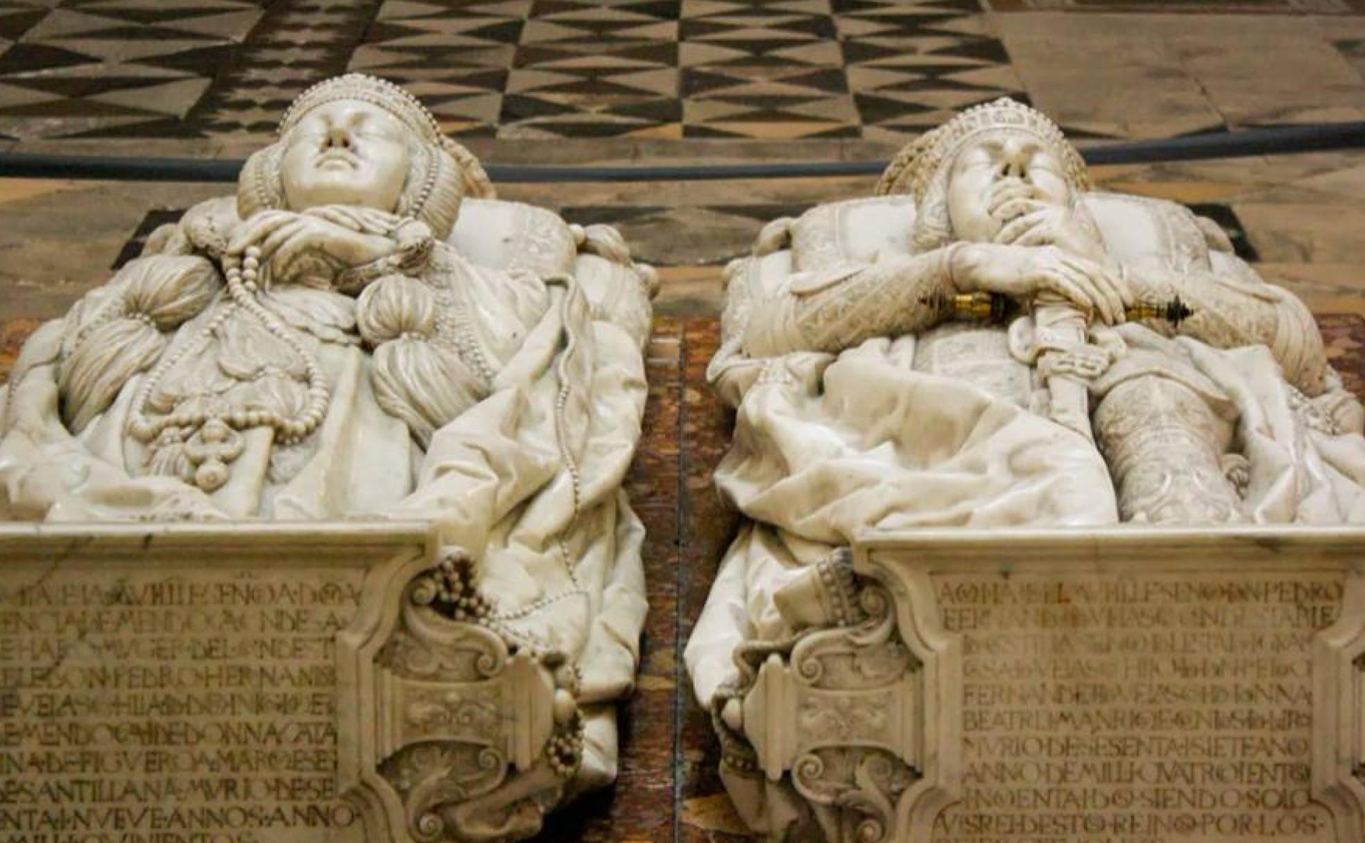 Sepulcros de Mencía de Mendoza y su esposo, el condestable Pedro Fernández de Velasco, en su capilla en la catedral de Burgos