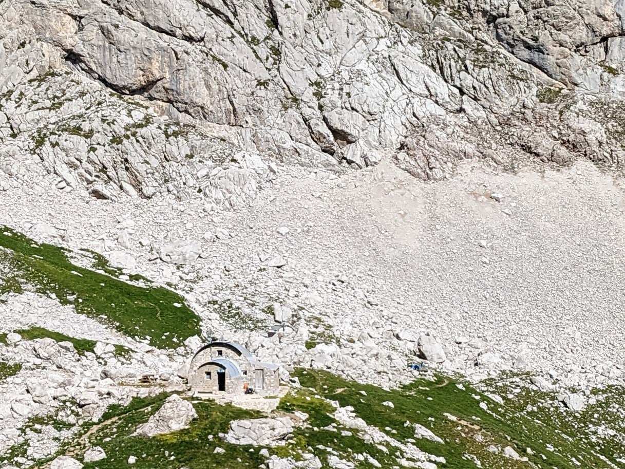 Vista desde el camino que lleva al refugio del Urriellu.