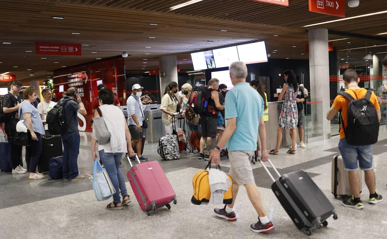 Más de 50.000 viajeros pasarán por la Intermodal este fin de semana