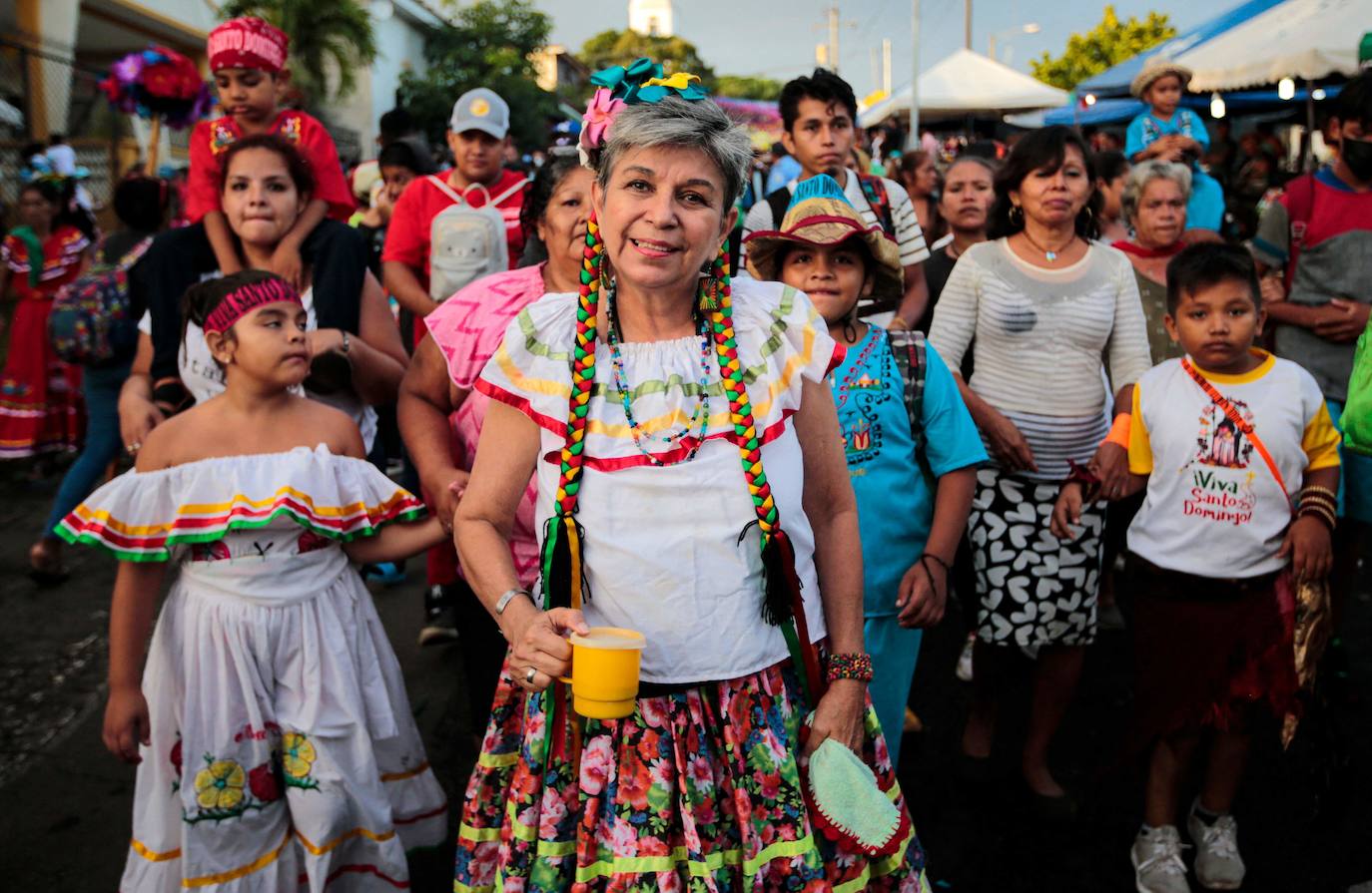 Fotos: Pintados con aceite negro para festejar las fiestas en Nicaragua