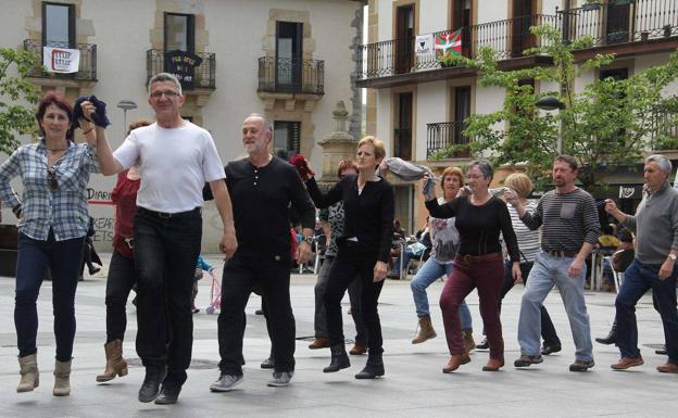 El baile de la Era o Larrain Dantza.