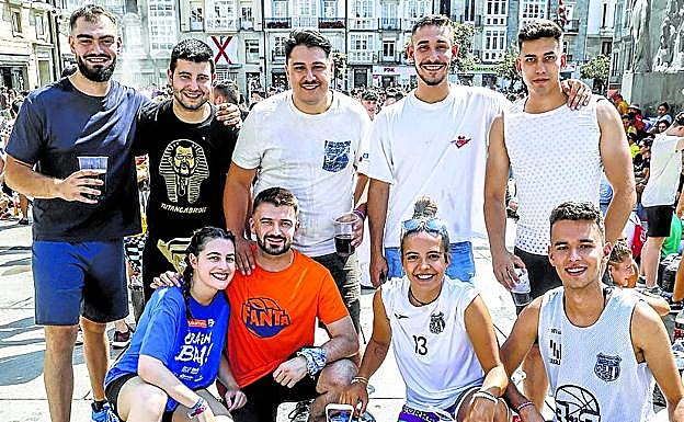 Rubén Muñoz, Eder Gómez, Asier Narvaiza, Sergio García-Cuevas, Víctor González, Leire Abecia, Iñaki López de Munain, María Pardo y Jon Martínez de Lagos.