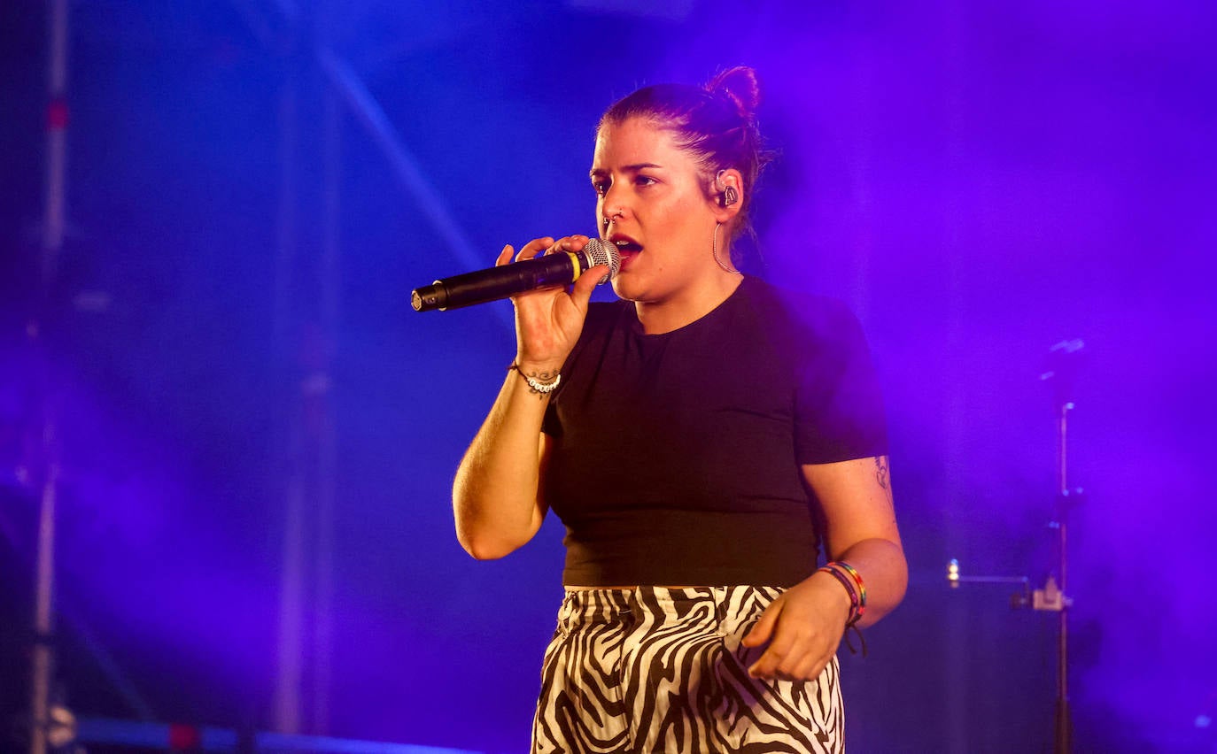 Fotos: Tanxugueiras encandila al público con su poderío gallego