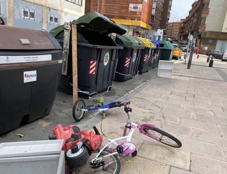 Fotos: &#039;Stooping&#039;, el fenómeno de recuperar muebles de la basura por Instagram que arrasa en Bilbao