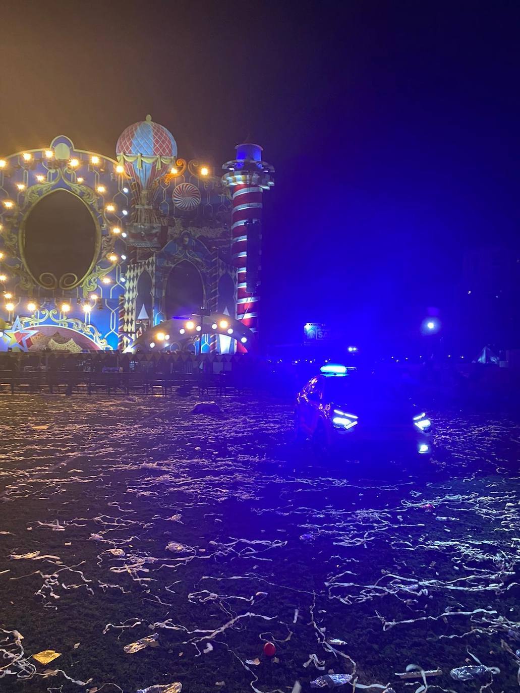 Fotos: Las imágenes del accidente que ha provocado el fuerte viento en el Medusa Festival