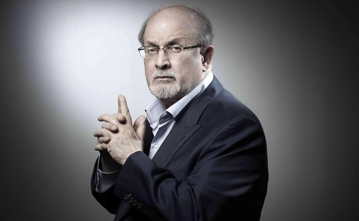 Rushdie participó en la edición de 2011 del festival literario Gutun Zuria. 