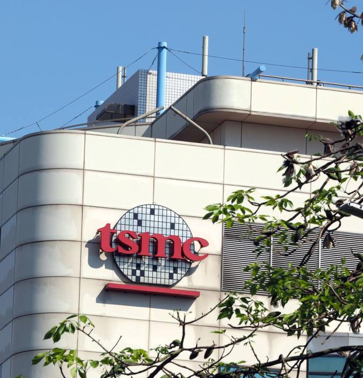 La taiwanesa TSMC produce hasta el 90% de los chips más avanzados. 