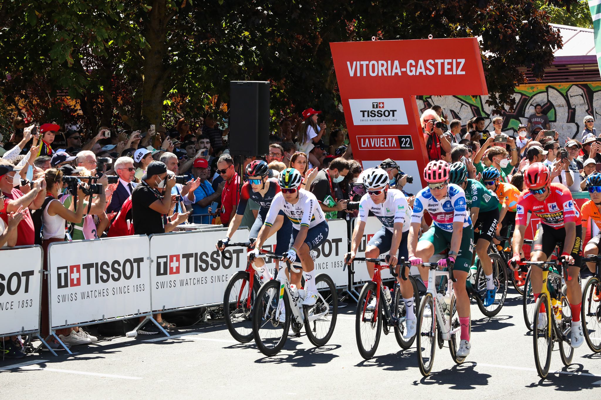Fotos: Las mejores fotos de la cuarta etapa de La Vuelta en Álava