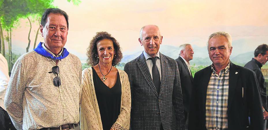 Emilio Reina, Mirelu y Josu Erkoreka y Aitor Uriarte.