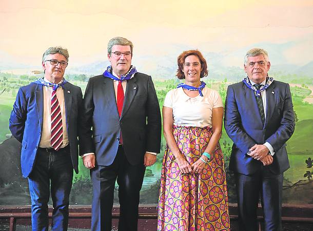 Jon Bilbao, Juan Mari Aburto, Amaia Arregi y Kepa Odriozola. 