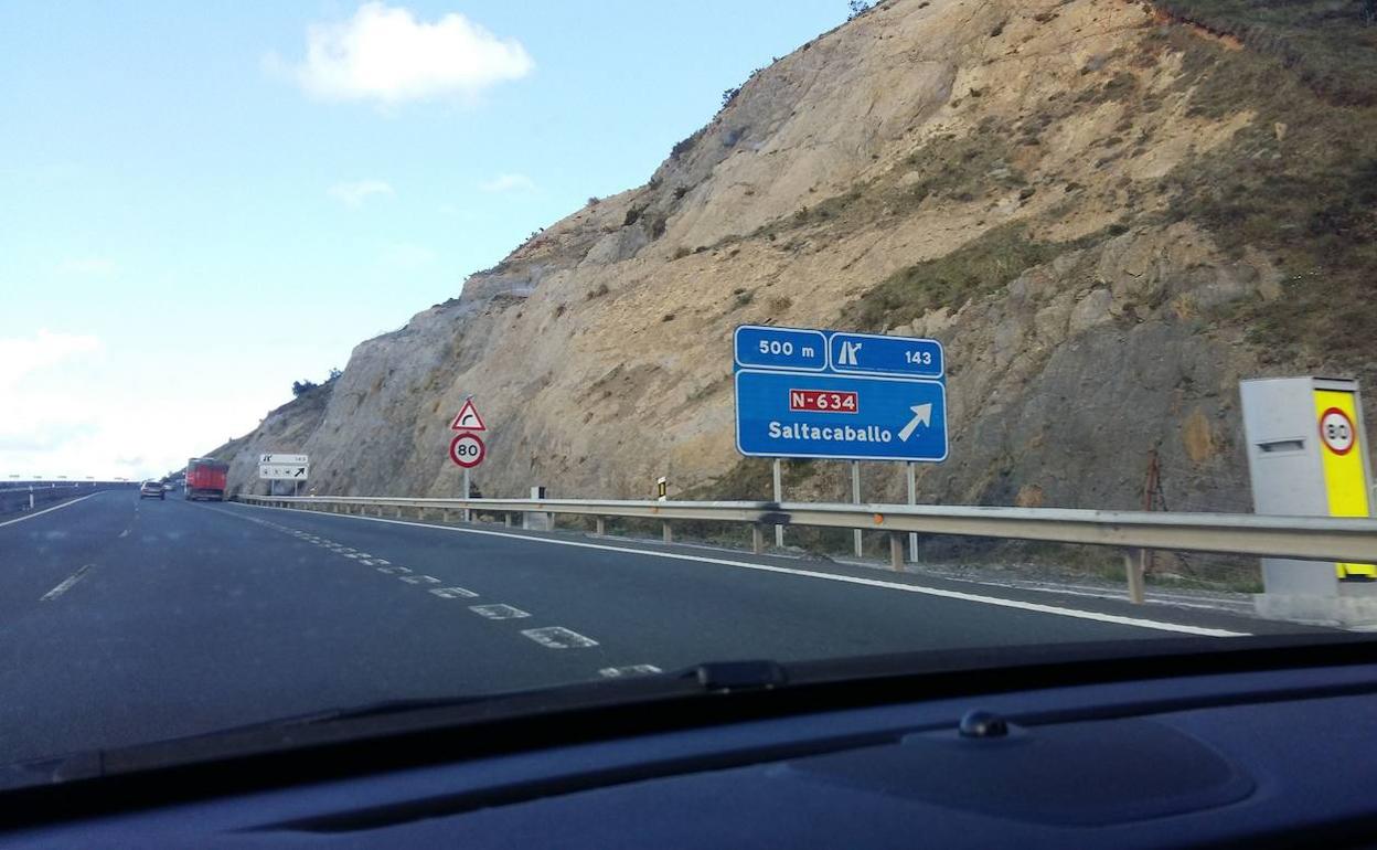 DGT | El radar de Saltacaballo, entre los más 'multones' del país