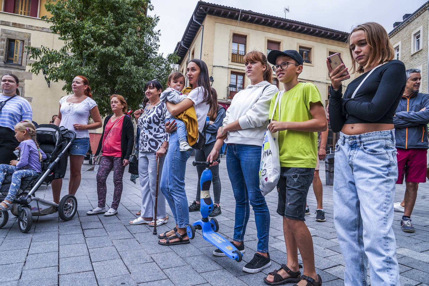 Fotos: Refugiados ucranianos hacen un vista turística por la &#039;almendra&#039;