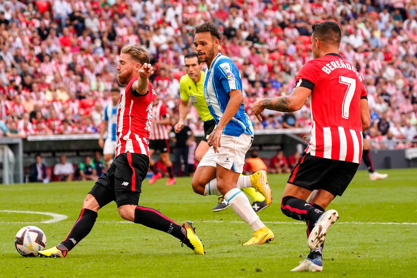 Fotos: Las mejores imágenes del Athletic- Espanyol en San Mamés