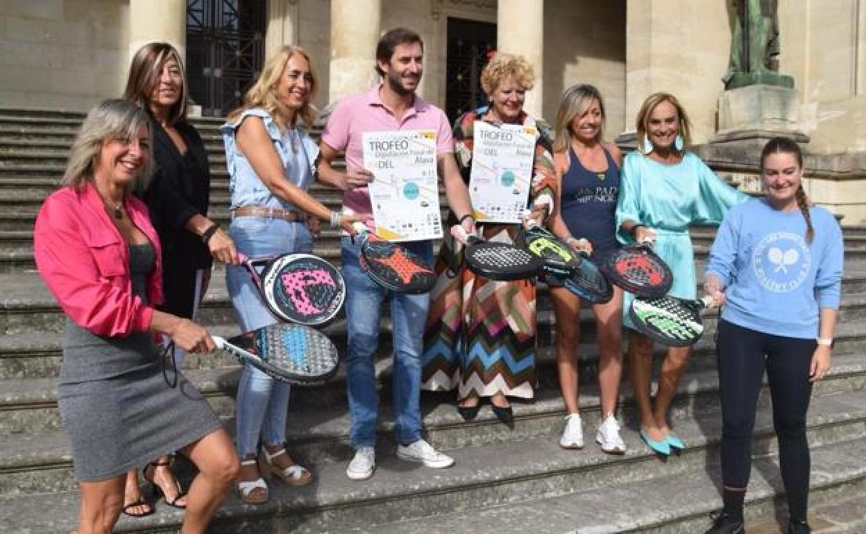 Acogida óptima en la segunda edición del Trofeo Diputación de Álava de pádel femenino