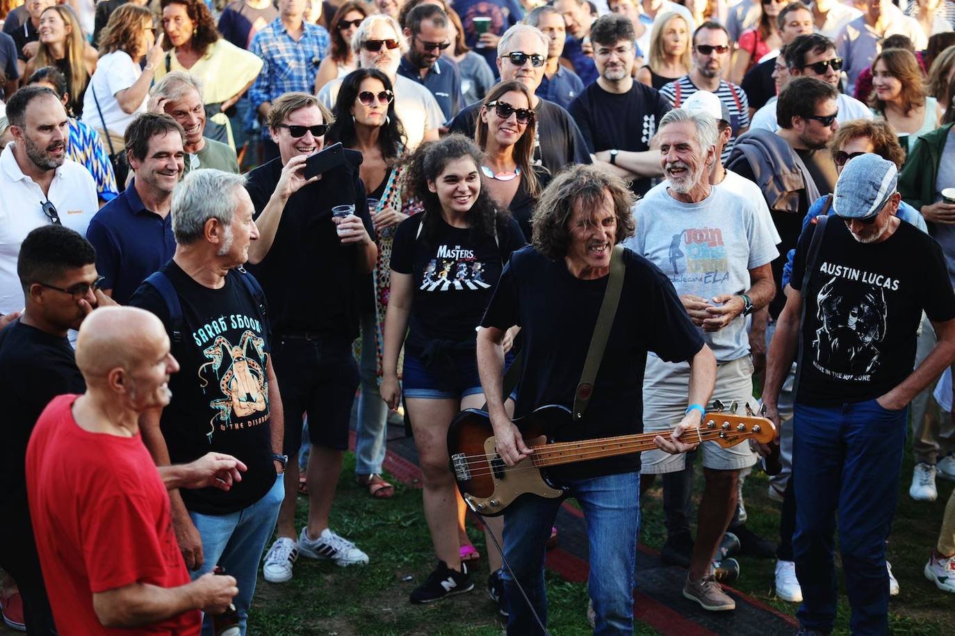 Fotos: Guitarras y solidaridad en el festival de Getxo